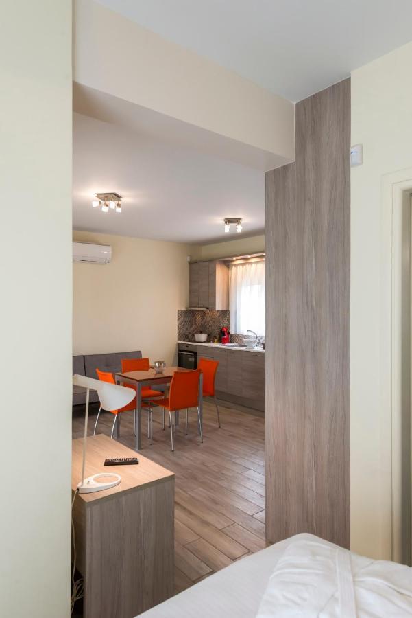 Venus Villa With Private Pool, 2Min To The Beach Finikounta Exterior foto
